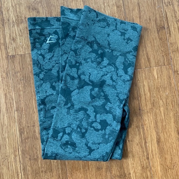 Green adapt camo gymshark leggings - Picture 4 of 7
